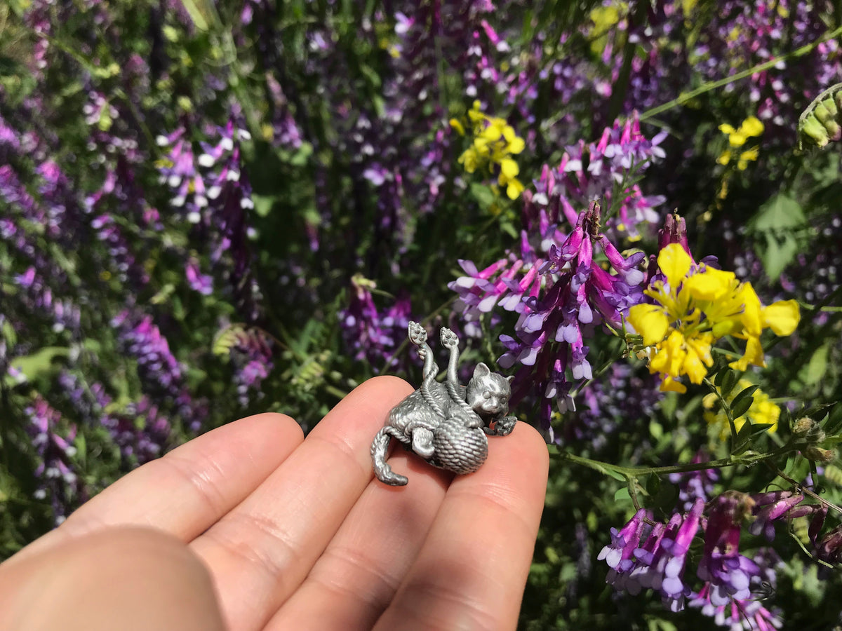 Yarn Phase Kitten Pewter Mini
